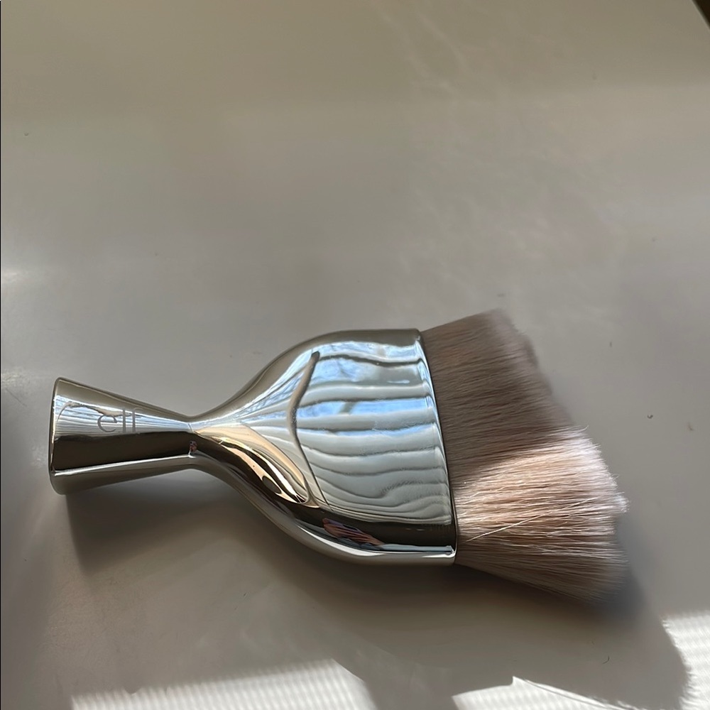 e.l.f. Makeup Brush